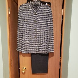 St John  gray pants suit